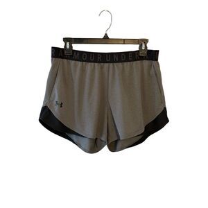 Under Armour Loose Fit shorts
